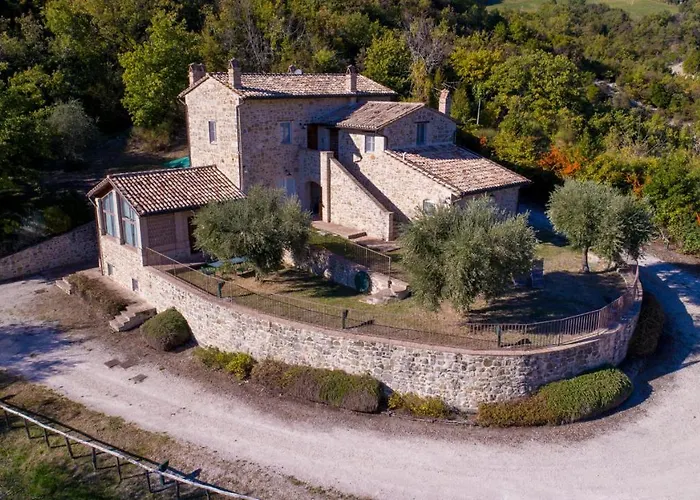 Casale Merlino Hotel apartamentowy 4*